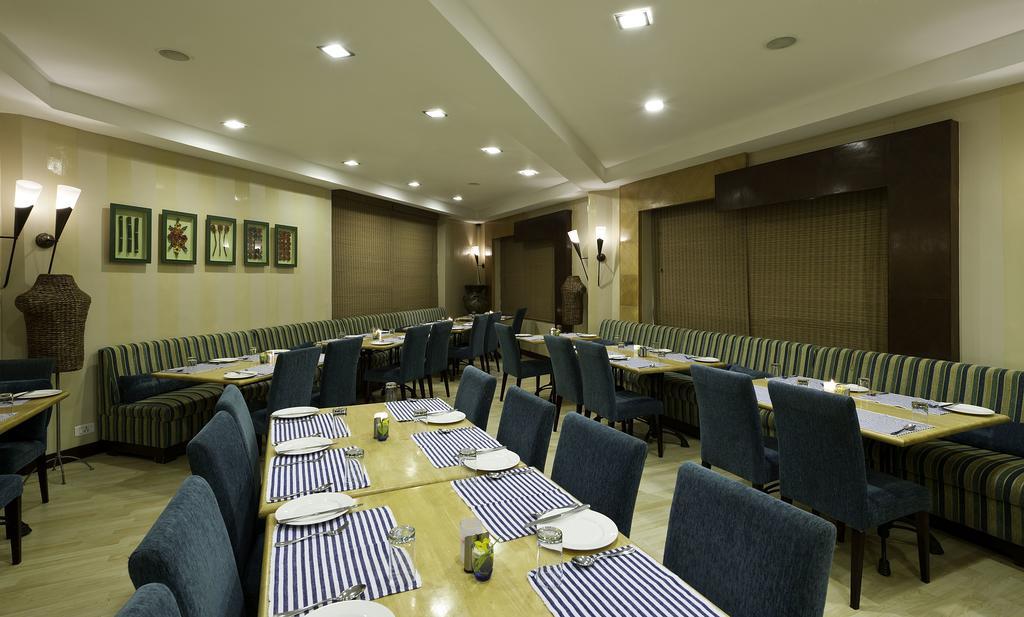קניאקומרי Annai Celestial Resorts מראה חיצוני תמונה