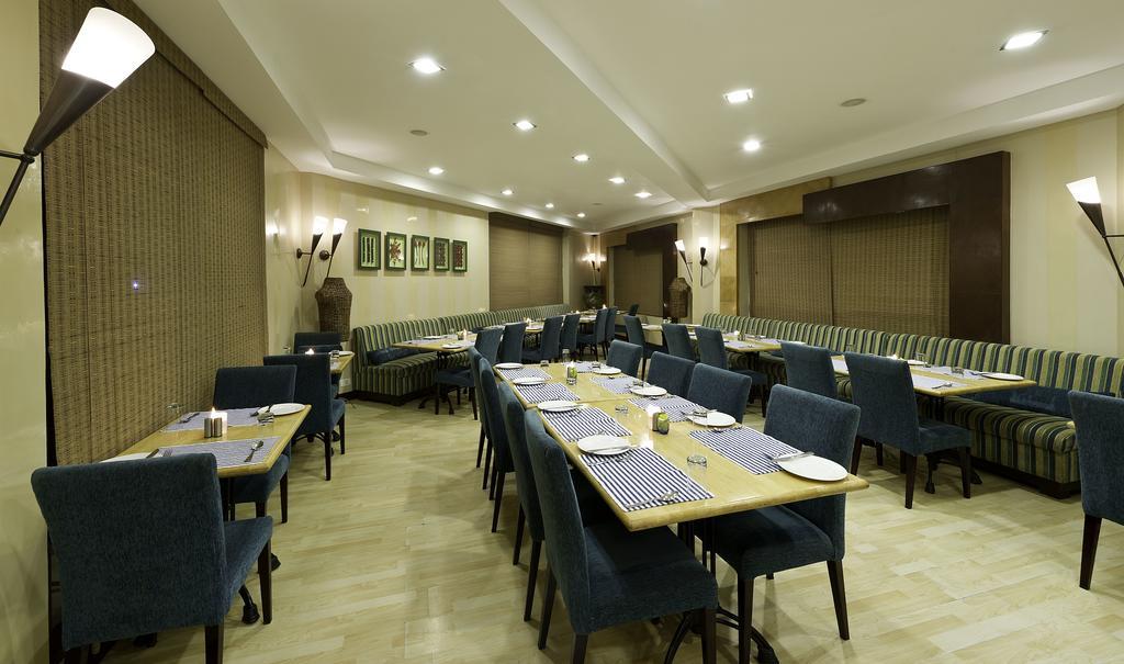 קניאקומרי Annai Celestial Resorts מראה חיצוני תמונה