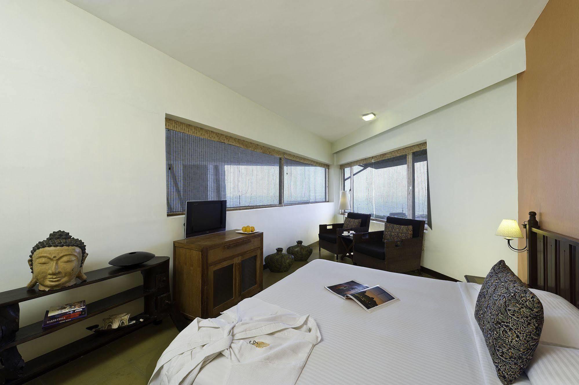 קניאקומרי Annai Celestial Resorts מראה חיצוני תמונה